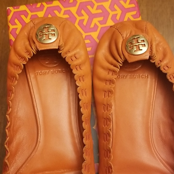 Orange Tory Burch shoes - Picture 3 of 11